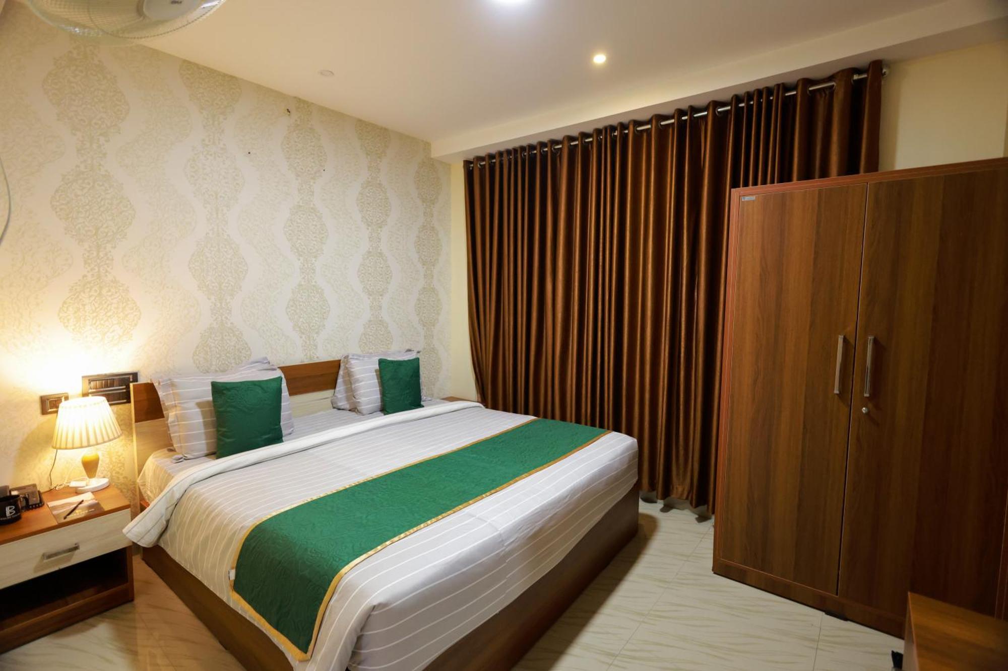 Builda Park Inn Ottappālam المظهر الخارجي الصورة